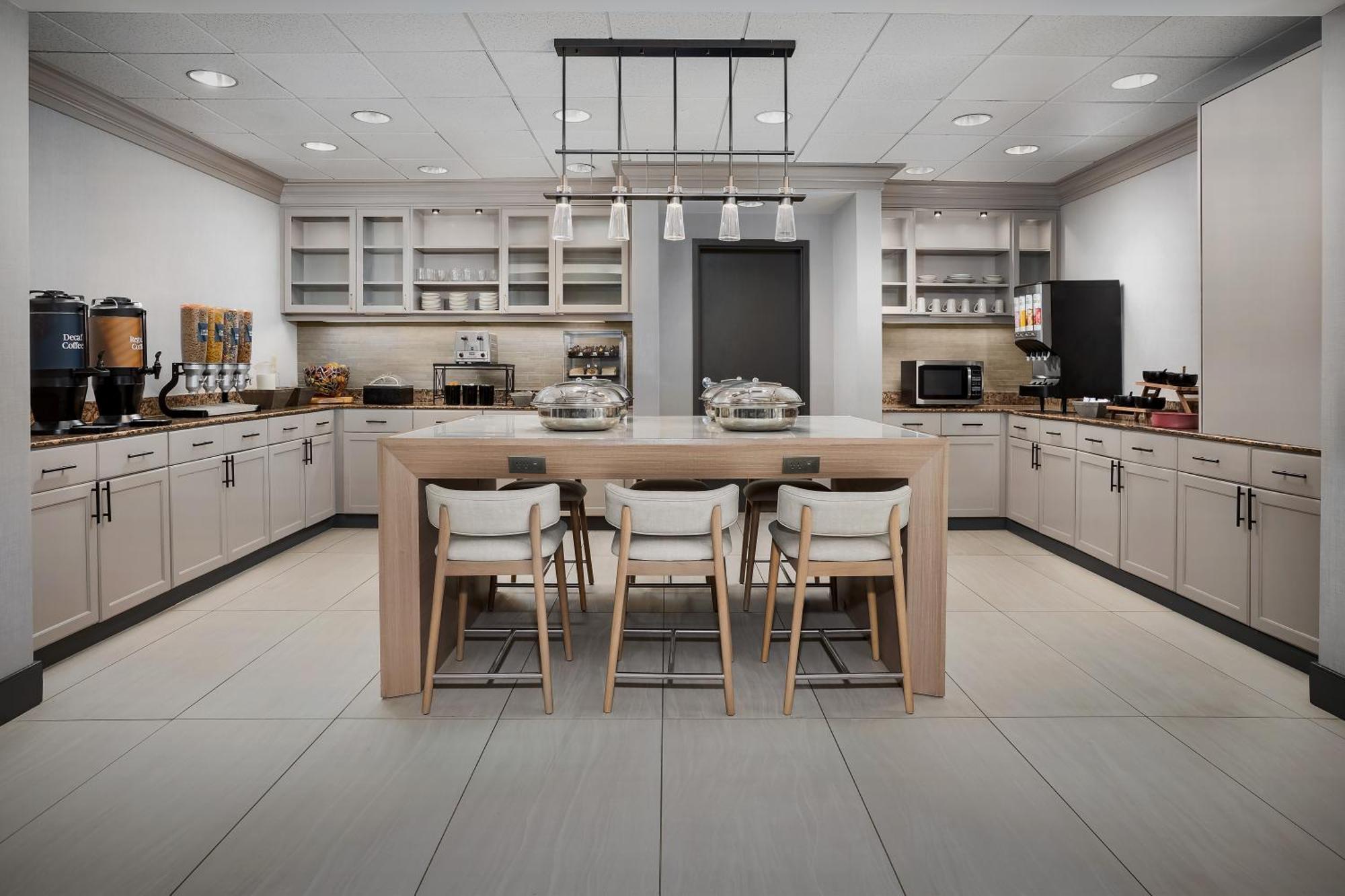 Hotel Homewood By Hilton Cleveland-solon