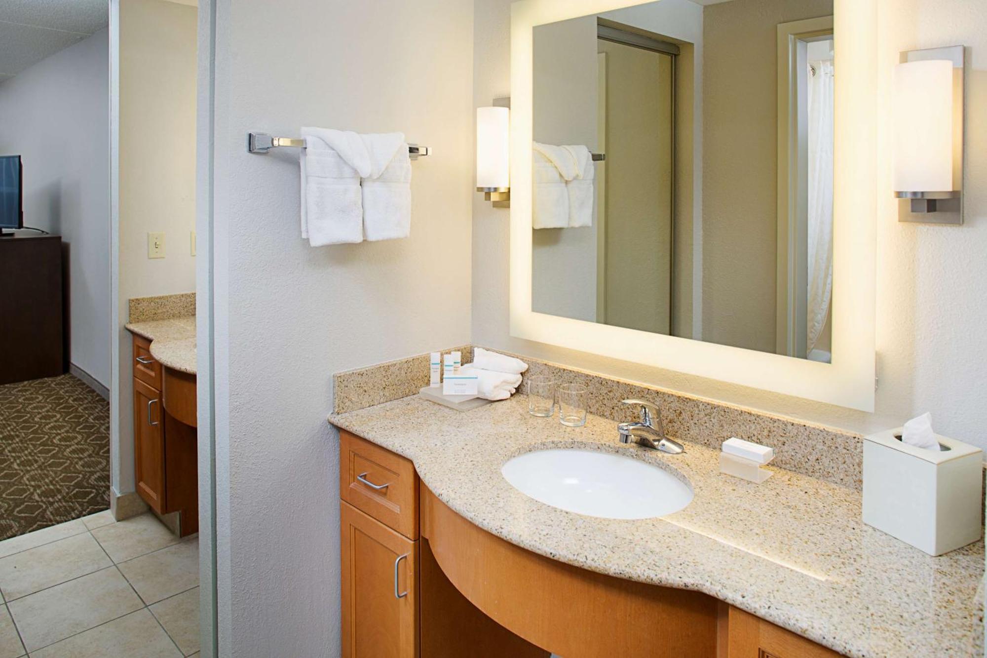 Homewood By Hilton Cleveland-solon Hotel